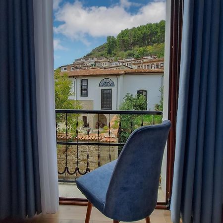 Villa Mishel Suites Берат Екстериор снимка