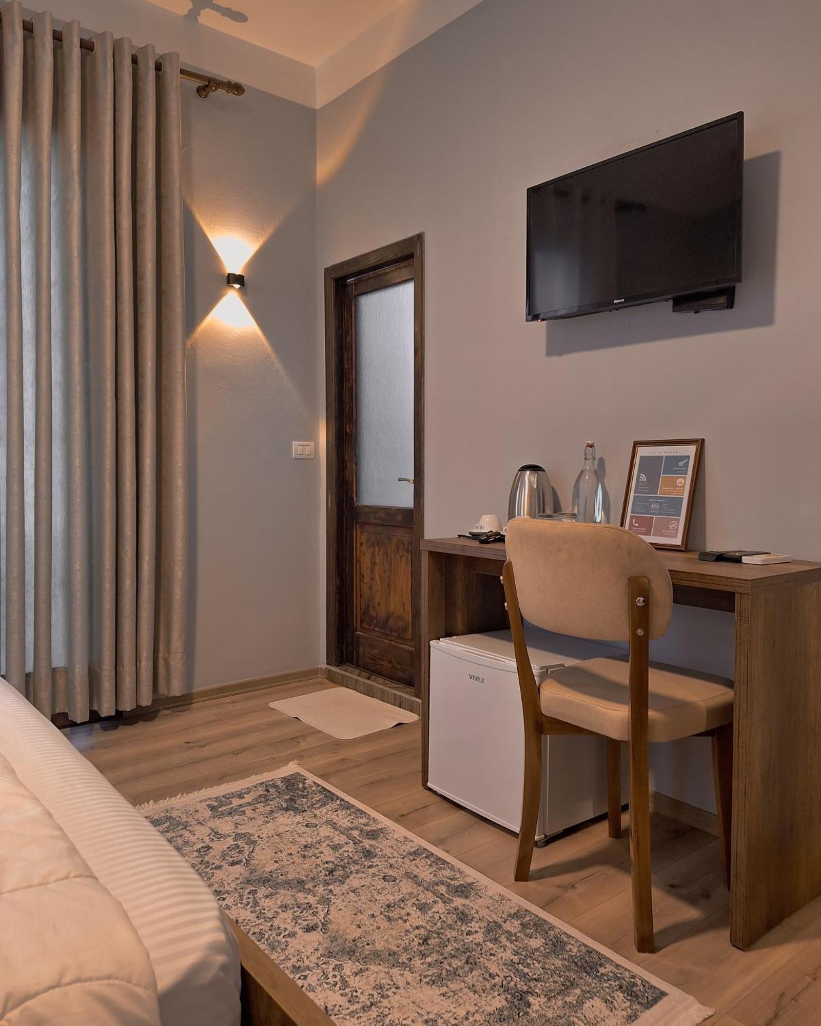 Villa Mishel Suites Берат Екстериор снимка