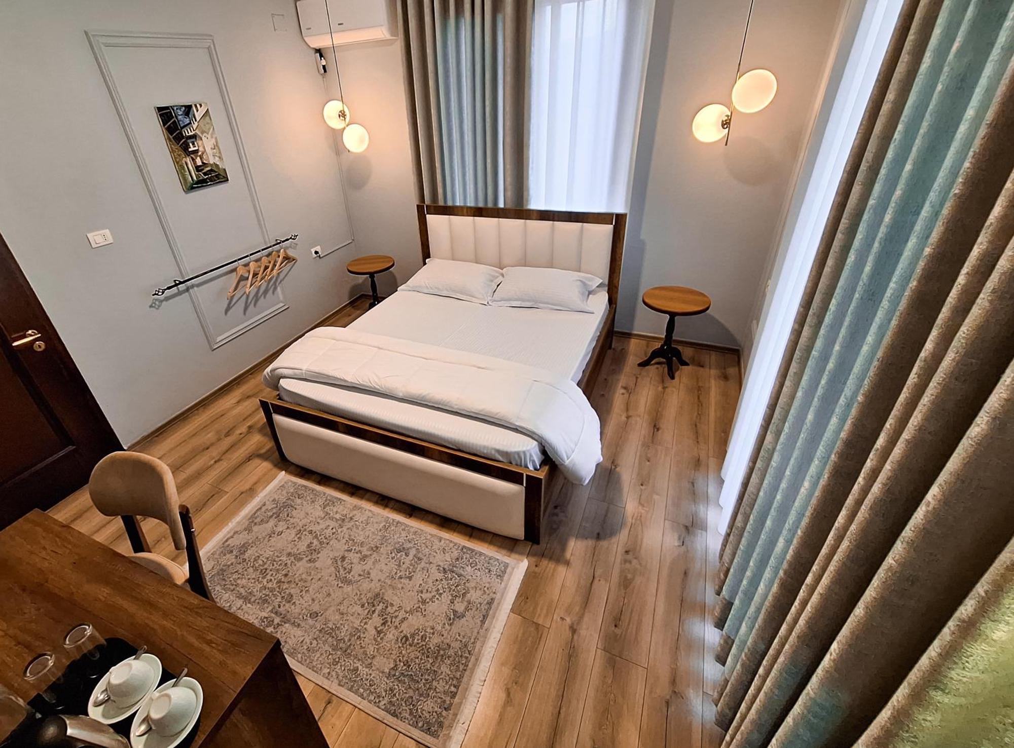 Villa Mishel Suites Берат Екстериор снимка