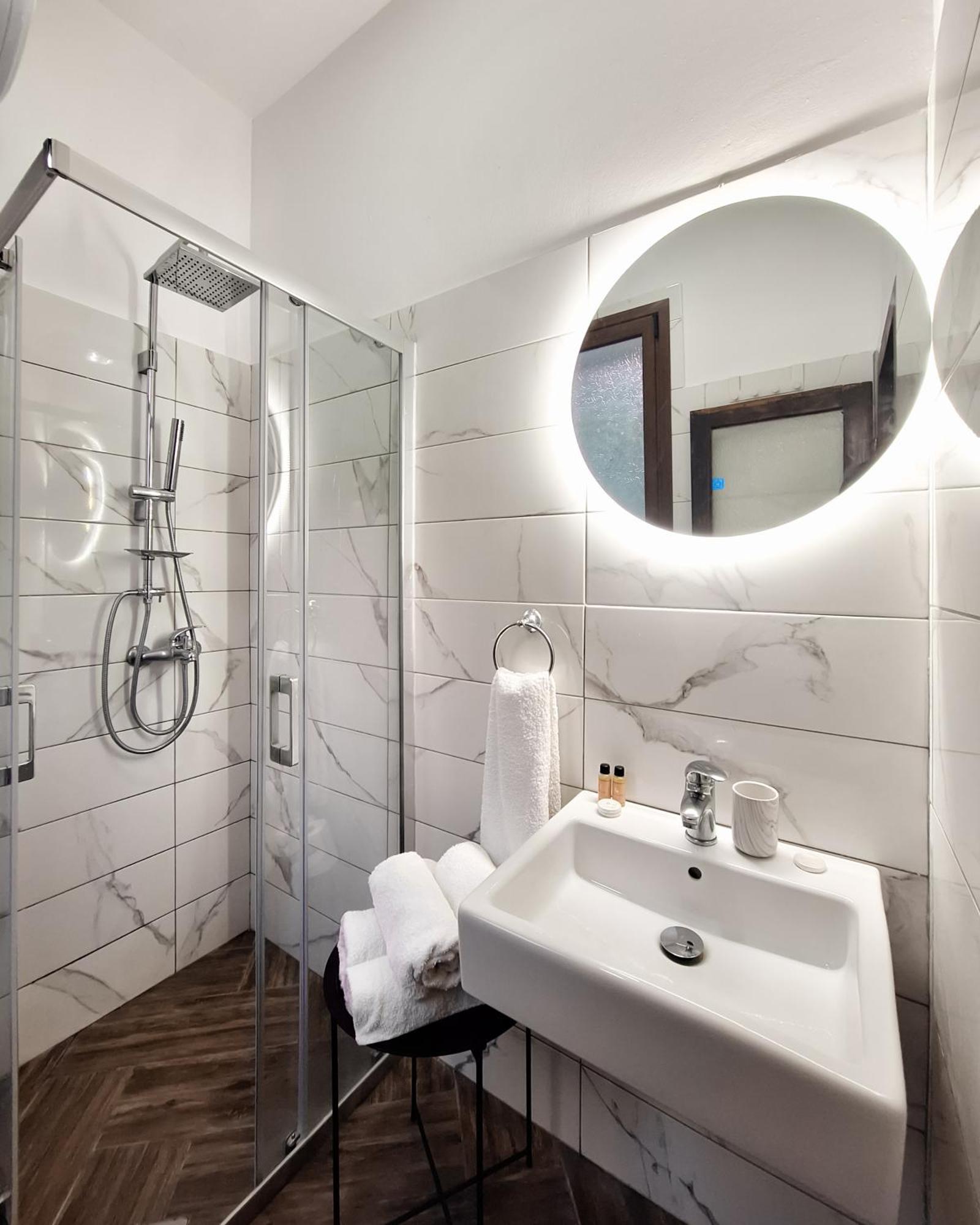 Villa Mishel Suites Берат Екстериор снимка