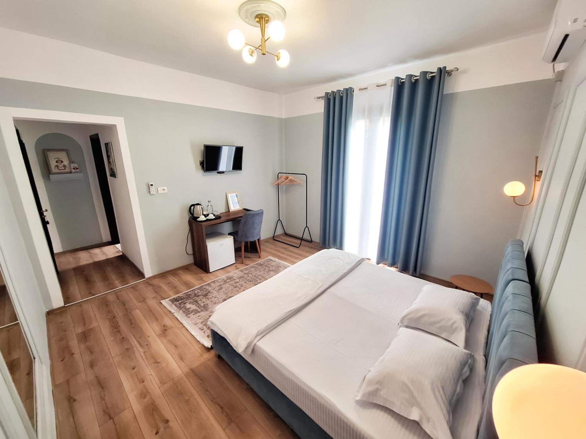 Villa Mishel Suites Берат Стая снимка