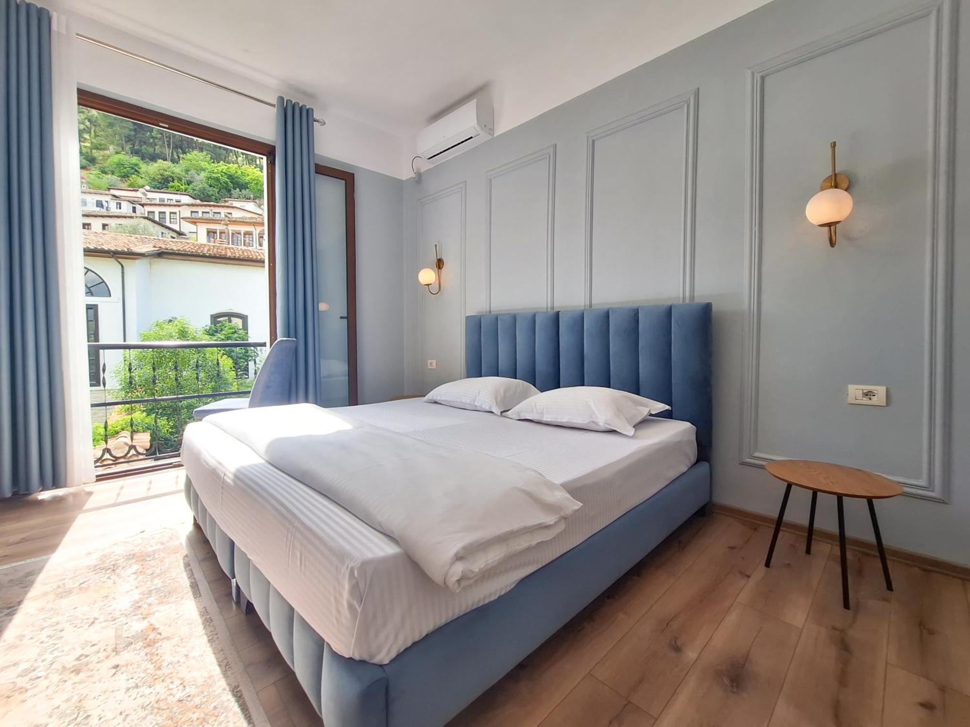 Villa Mishel Suites Берат Екстериор снимка